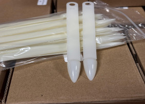 Halka üzerinde boya paleti, orta stiletto, sütlü