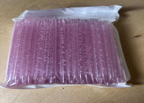 Turuncu çubuklar, plastik, leylak rengi